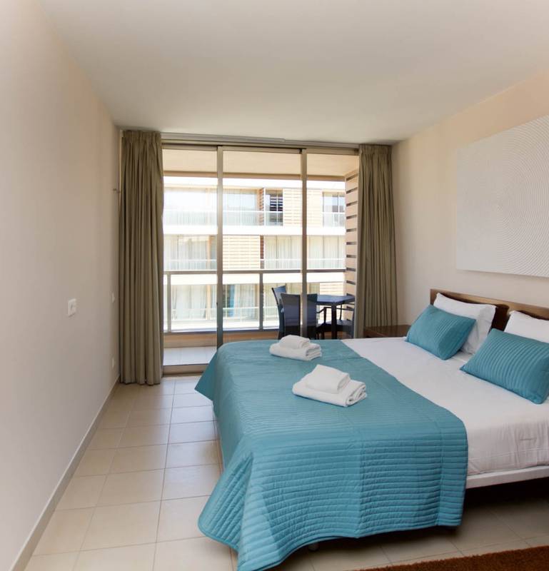 Luxus Apartments - Salgados Strand