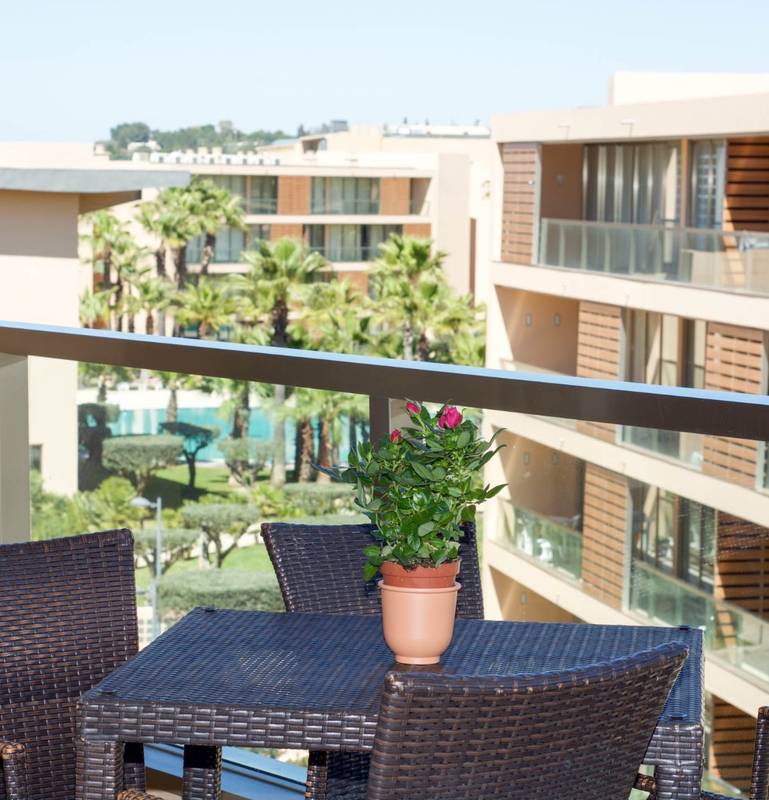 Luxus Apartments - Salgados Strand